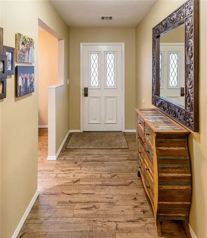 Photo 8 — 1304 Lynnwood Drive, Elk City, OK 73644