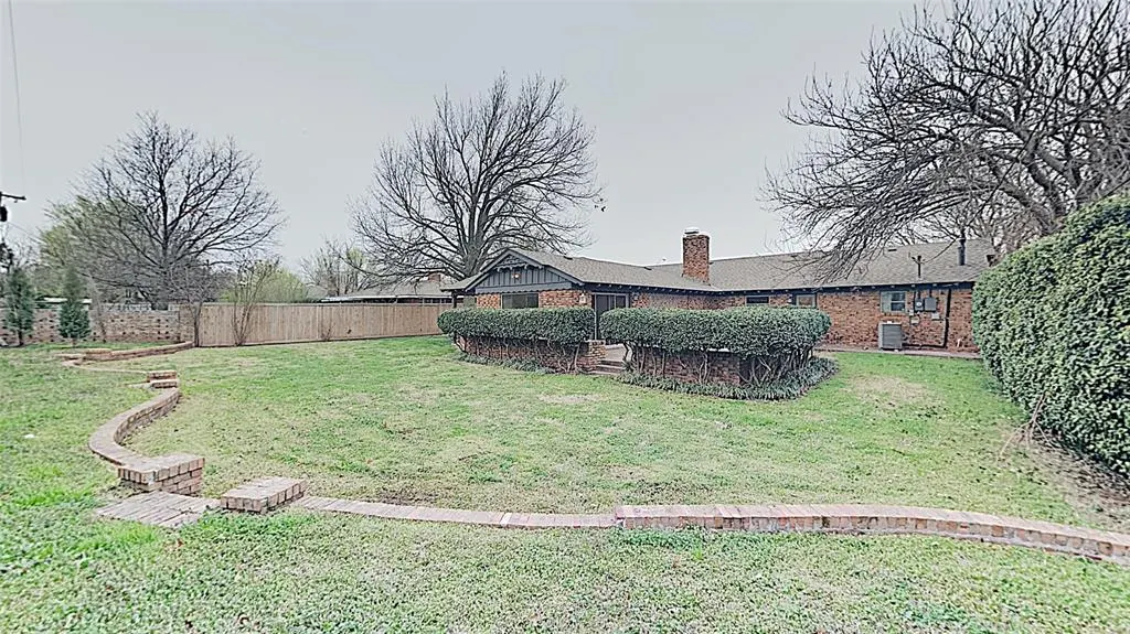 Photo 25 — 6228 N Grand Boulevard, Oklahoma City, OK 73112