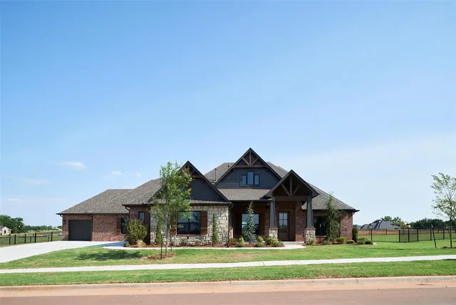 Front exterior — 6101 SW 118th Street, Oklahoma City, OK 73173
