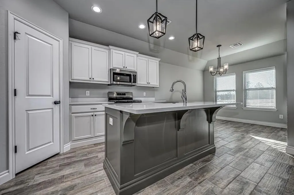Photo 13 — 439 Virginia Avenue, Newcastle, OK 73065