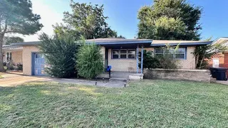 Sold home at 1609 SW 66th Street