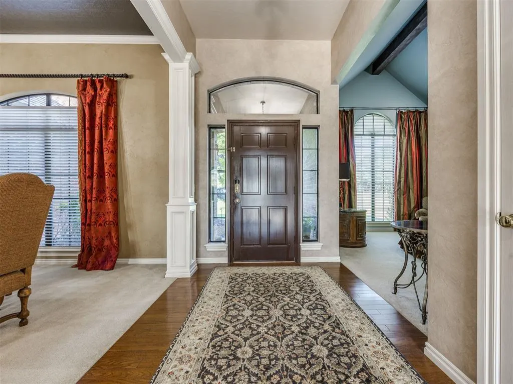 Photo 10 — 9508 Larimore Lane, Oklahoma City, OK 73151