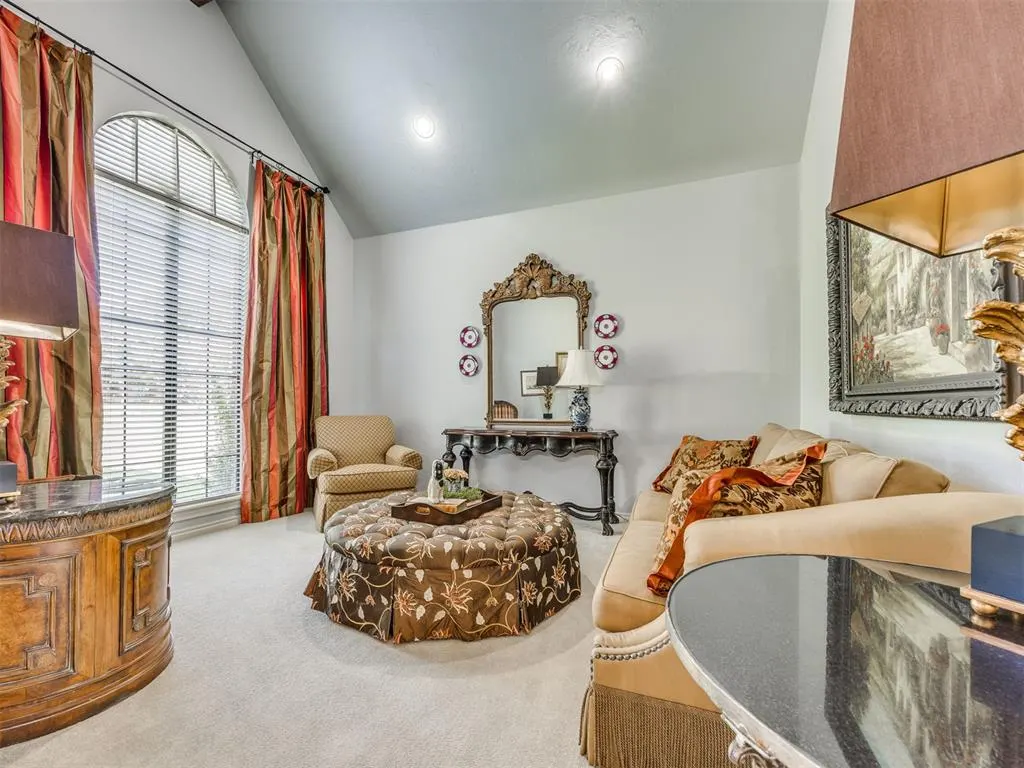 Photo 11 — 9508 Larimore Lane, Oklahoma City, OK 73151