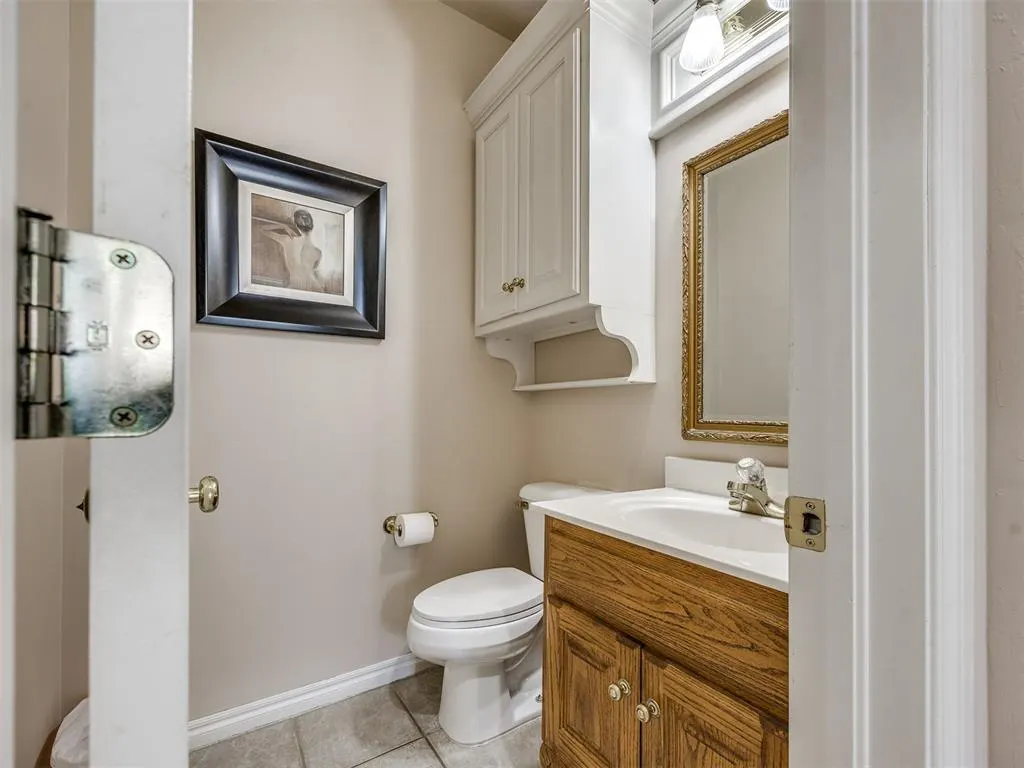 Photo 16 — 9508 Larimore Lane, Oklahoma City, OK 73151