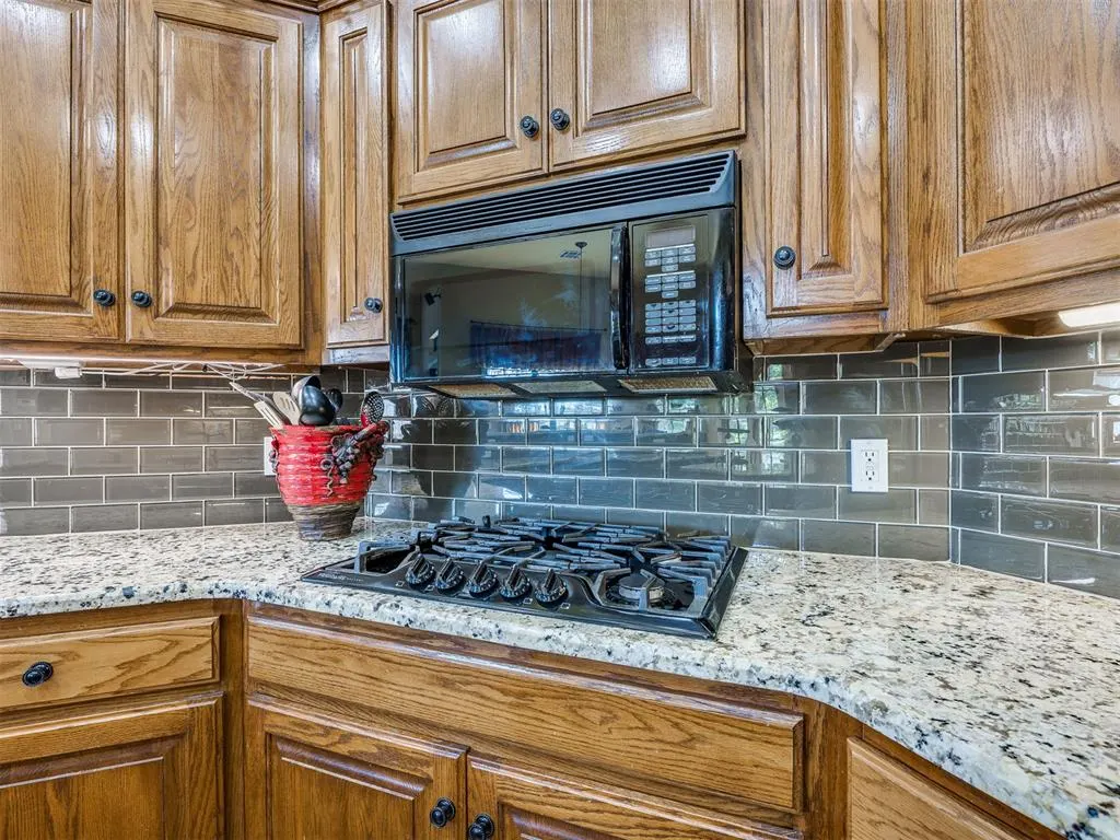 Photo 44 — 9508 Larimore Lane, Oklahoma City, OK 73151