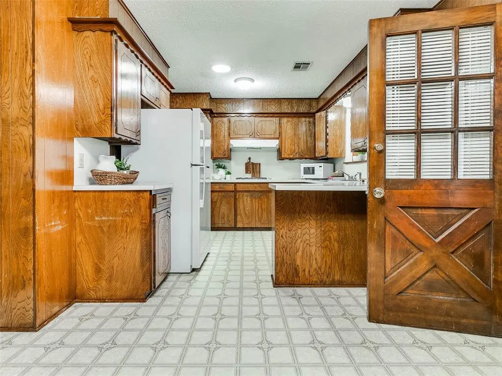 Photo 12 — 1015 Circle Drive, Stroud, OK 74079