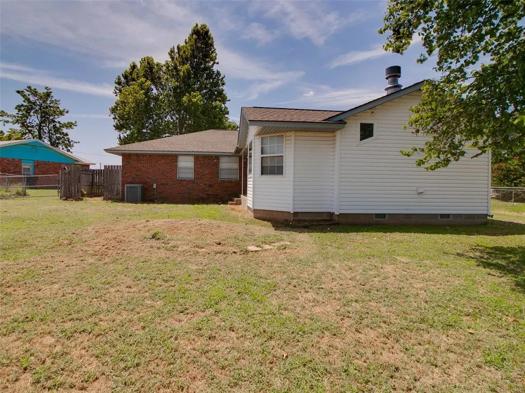 Photo 41 — 1015 Circle Drive, Stroud, OK 74079
