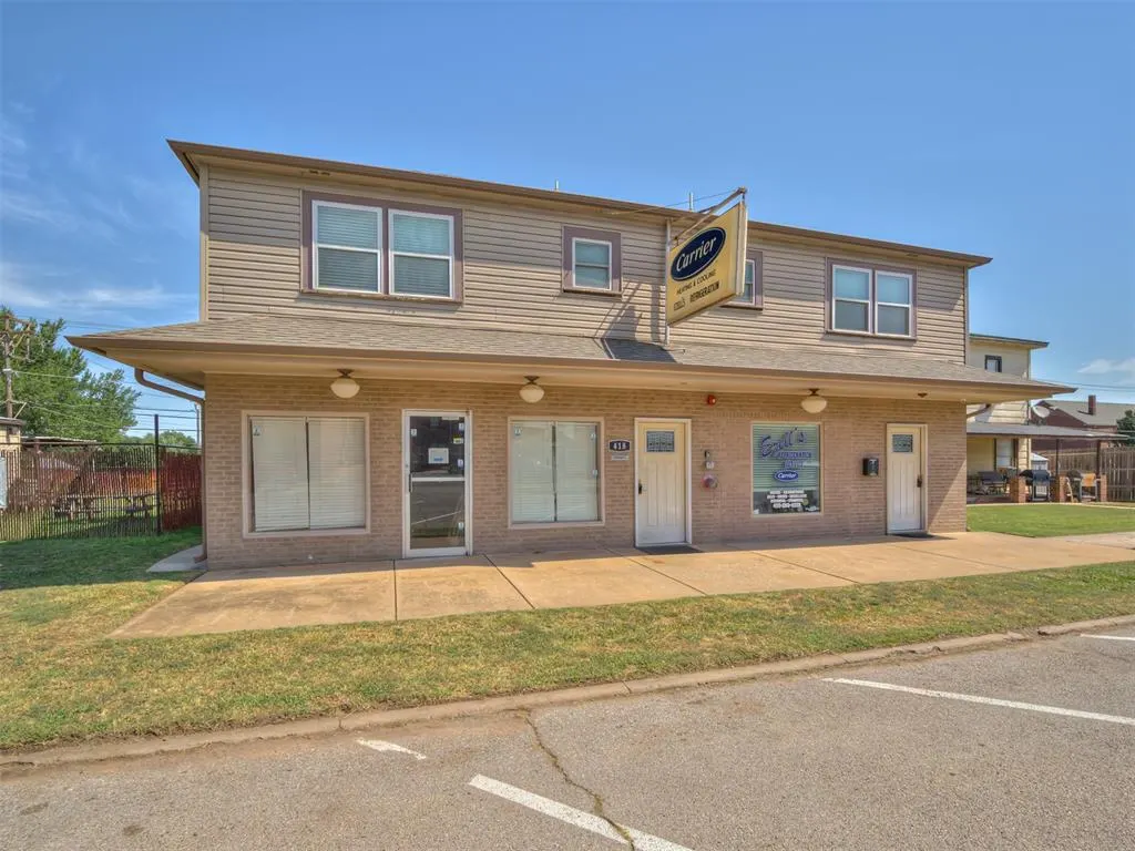 Photo 3 — 418 W WADE Street, El Reno, OK 73036