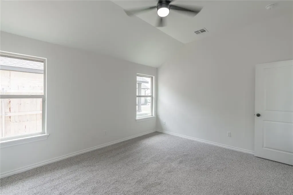 Photo 16 — 604 Grand Sycamore Drive, Washington, OK 73093