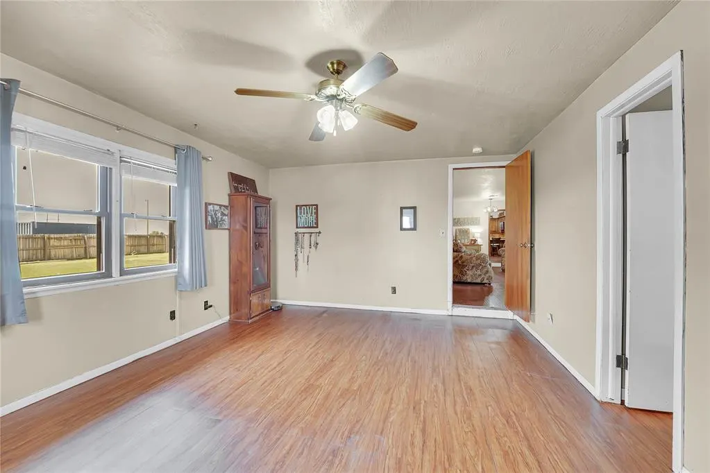 Photo 30 — 1826 E Iris Avenue, Hobart, OK 73651