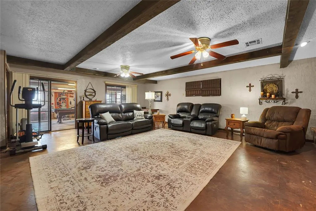 Photo 37 — 1826 E Iris Avenue, Hobart, OK 73651