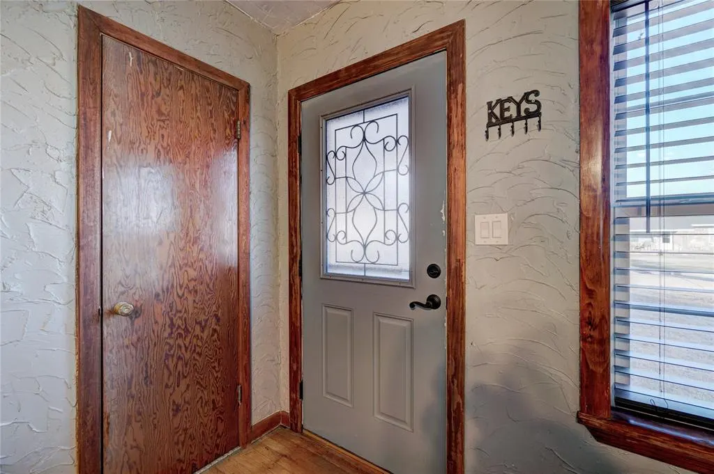 Photo 4 — 722 S 10th Street, Kingfisher, OK 73750