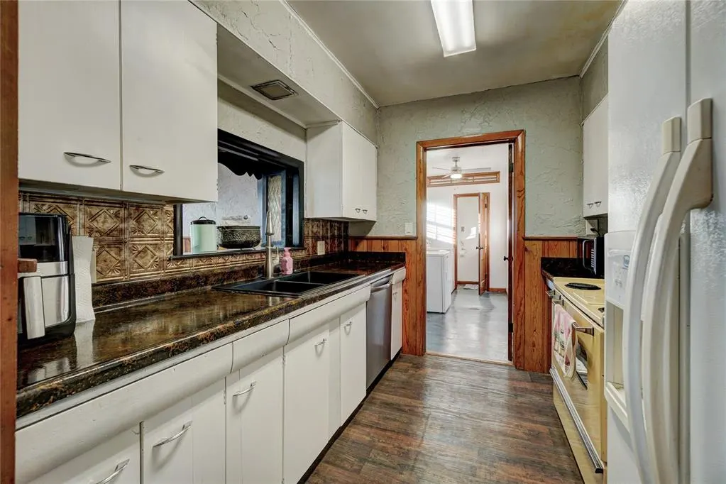 Photo 10 — 722 S 10th Street, Kingfisher, OK 73750
