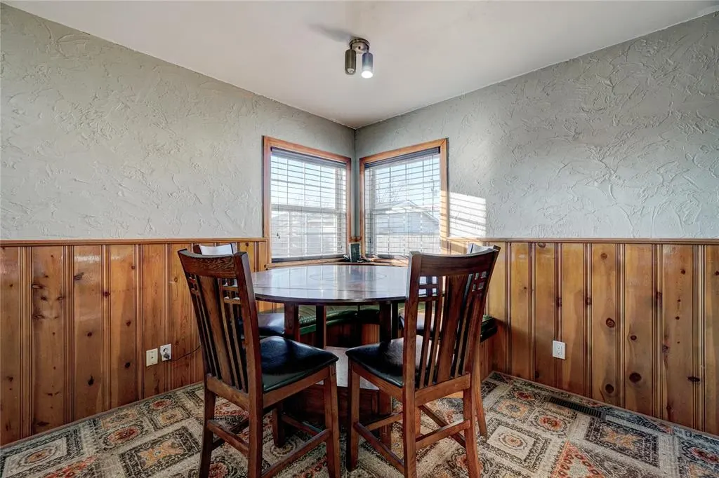 Photo 13 — 722 S 10th Street, Kingfisher, OK 73750
