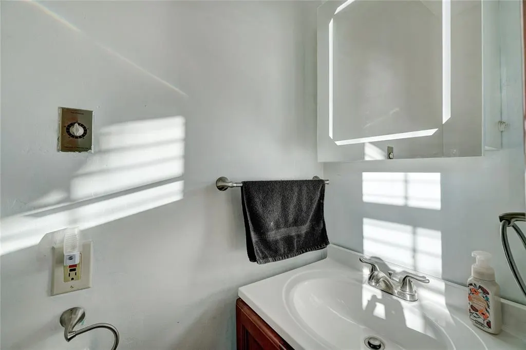 Photo 17 — 722 S 10th Street, Kingfisher, OK 73750