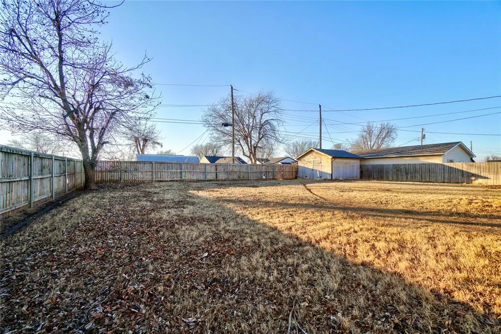 Photo 29 — 722 S 10th Street, Kingfisher, OK 73750