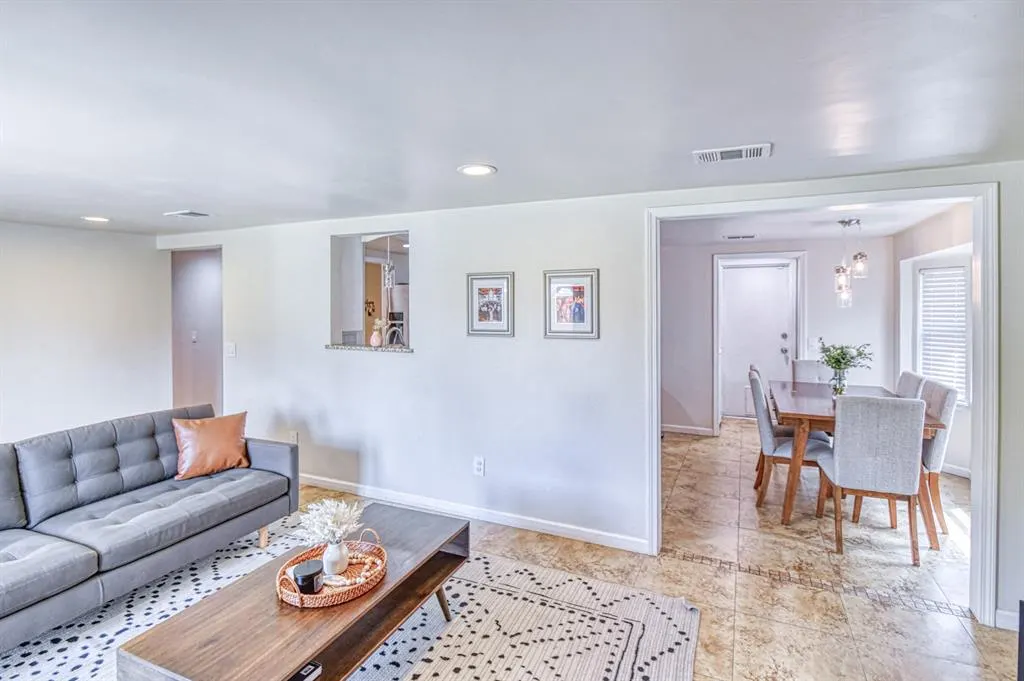 Photo 8 — 3205 SW 86th Street, Oklahoma City, OK 73159