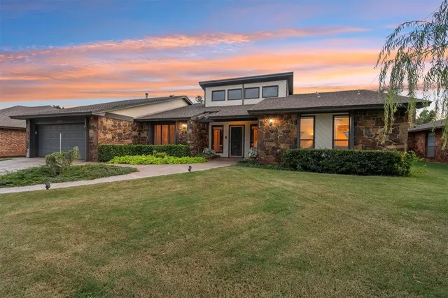 Front exterior — 6108 Inland Road, Warr Acres, OK 73132