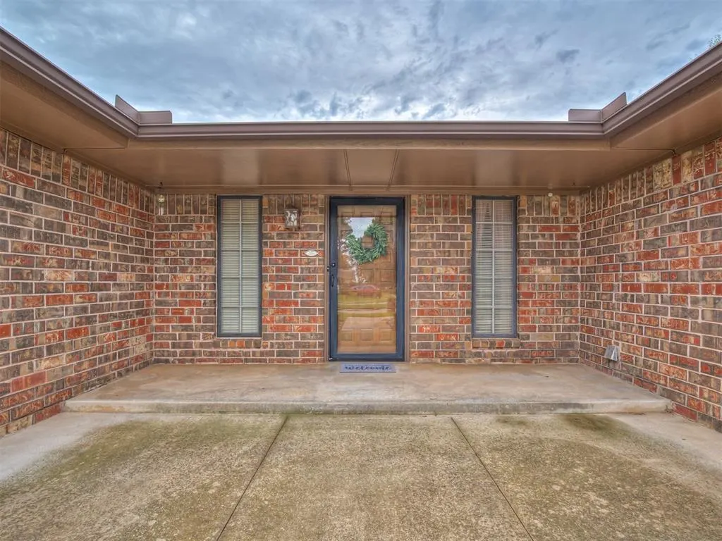 Photo 2 — 1408 SW 93RD Street, Oklahoma City, OK 73139