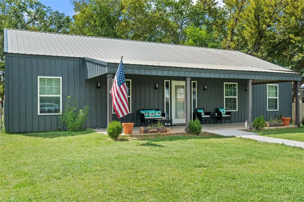 Photo 3 — 1214 W 12th Street, Sulphur, OK 73086