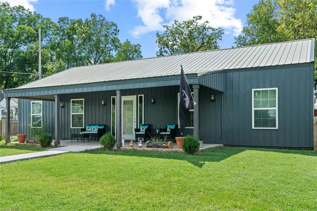 Photo 4 — 1214 W 12th Street, Sulphur, OK 73086