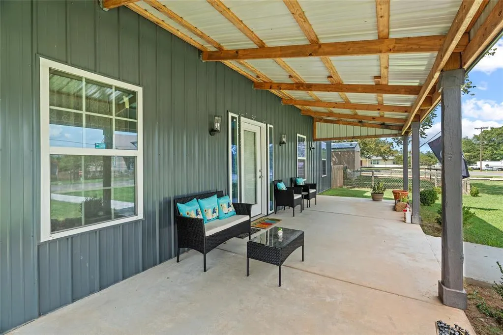 Photo 5 — 1214 W 12th Street, Sulphur, OK 73086