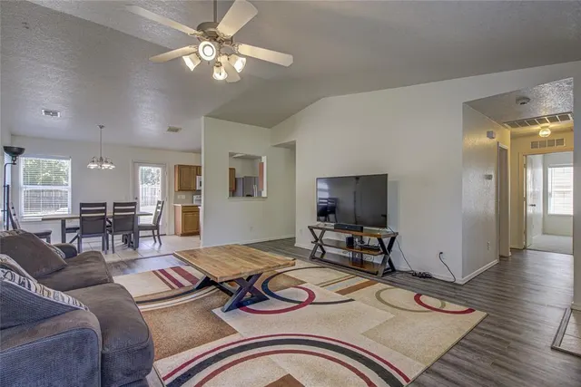 Photo 3 — 9228 Snowberry Drive, Oklahoma City, OK 73165