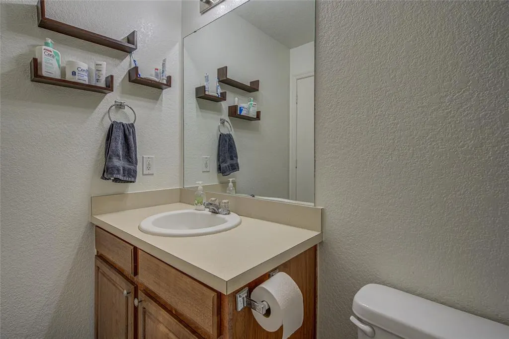 Photo 19 — 9228 Snowberry Drive, Oklahoma City, OK 73165