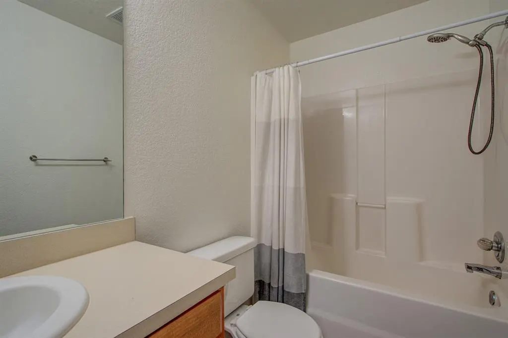 Photo 20 — 9228 Snowberry Drive, Oklahoma City, OK 73165