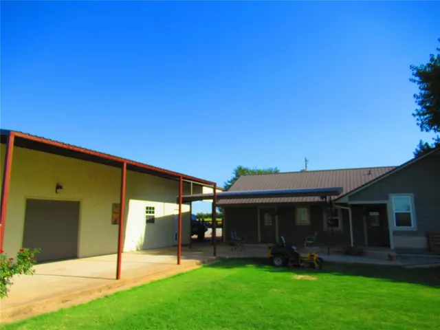 Photo 4 — 9505 Reno E Road, El Reno, OK 73036
