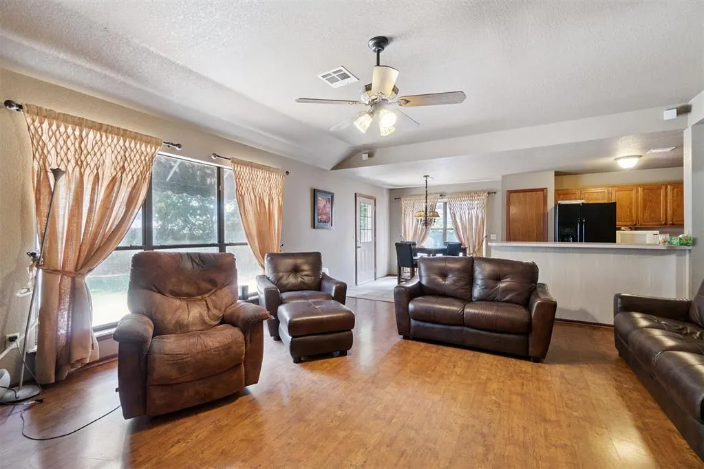 Photo 4 — 12716 Brandon Place, Oklahoma City, OK 73142