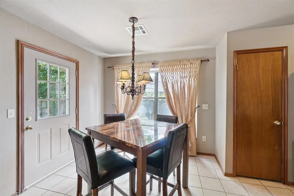 Photo 12 — 12716 Brandon Place, Oklahoma City, OK 73142