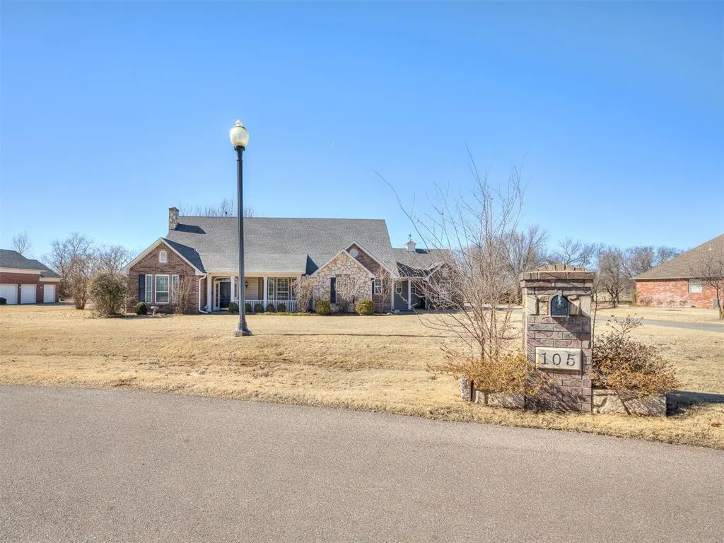 Photo 5 — 105 S Olde Bridge Road, Moore, OK 73160