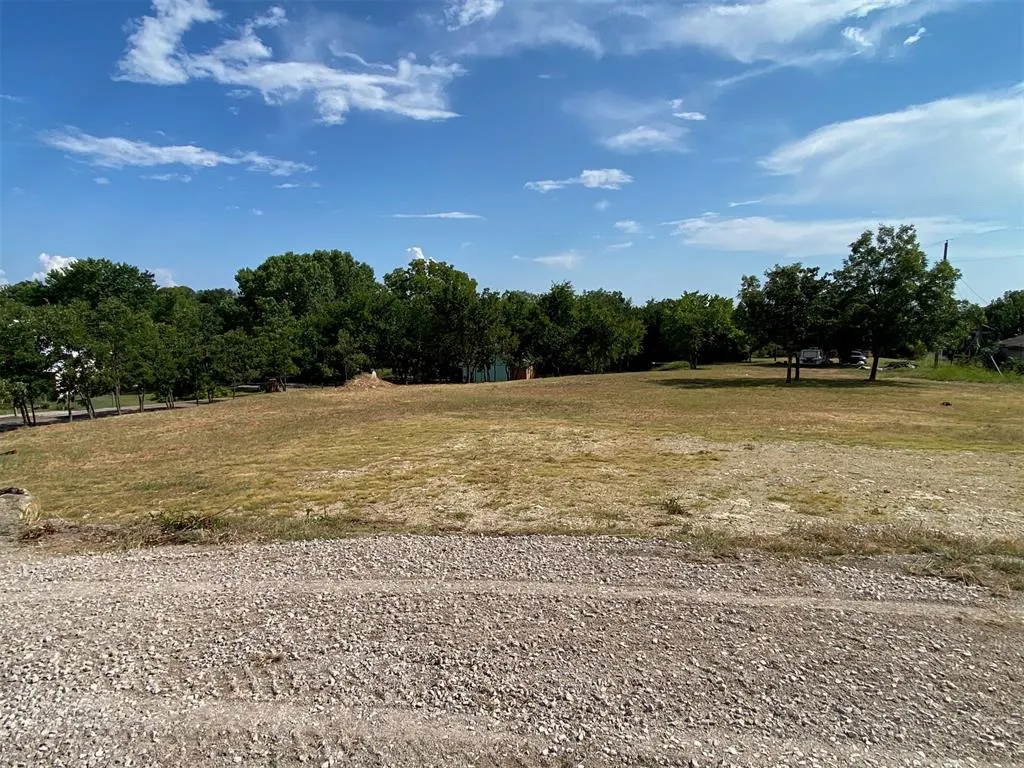 Front exterior — E 5th Street, Sulphur, OK 73086