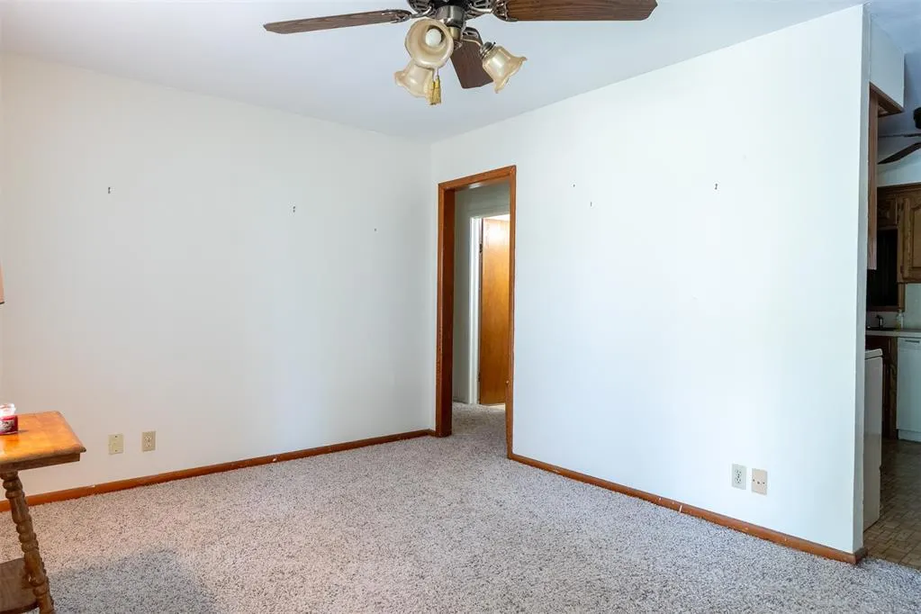 Photo 4 — 329 S Paul Street, Pauls Valley, OK 73075