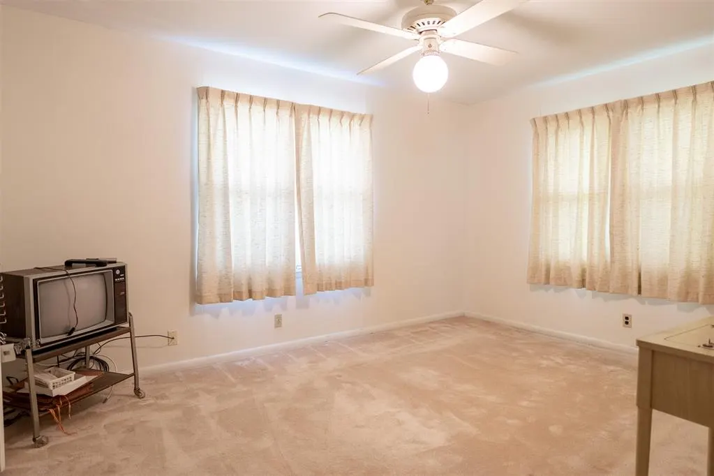 Photo 8 — 329 S Paul Street, Pauls Valley, OK 73075