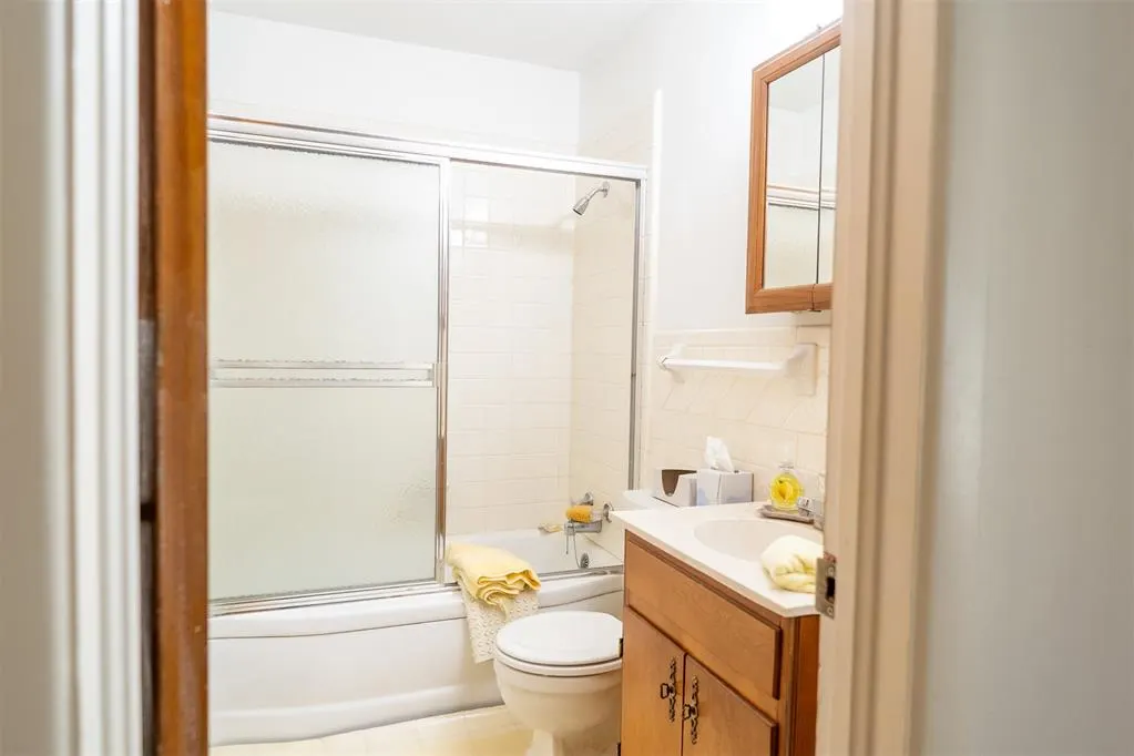 Photo 10 — 329 S Paul Street, Pauls Valley, OK 73075