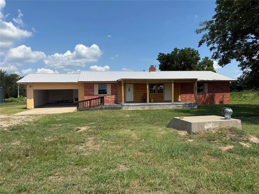 Photo 2 — 9136 Highway 9 Highway, Dustin, OK 74839