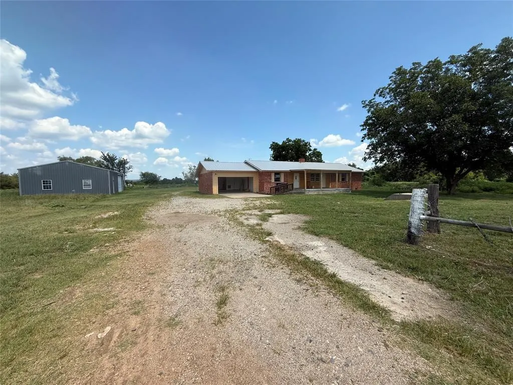 Photo 4 — 9136 Highway 9 Highway, Dustin, OK 74839