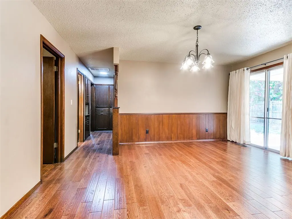 Photo 12 — 520 SW 70th Street, Oklahoma City, OK 73139