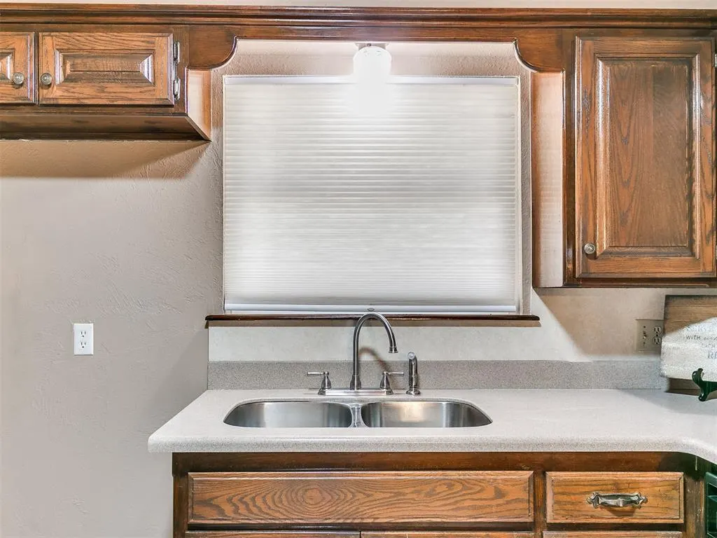 Photo 17 — 520 SW 70th Street, Oklahoma City, OK 73139