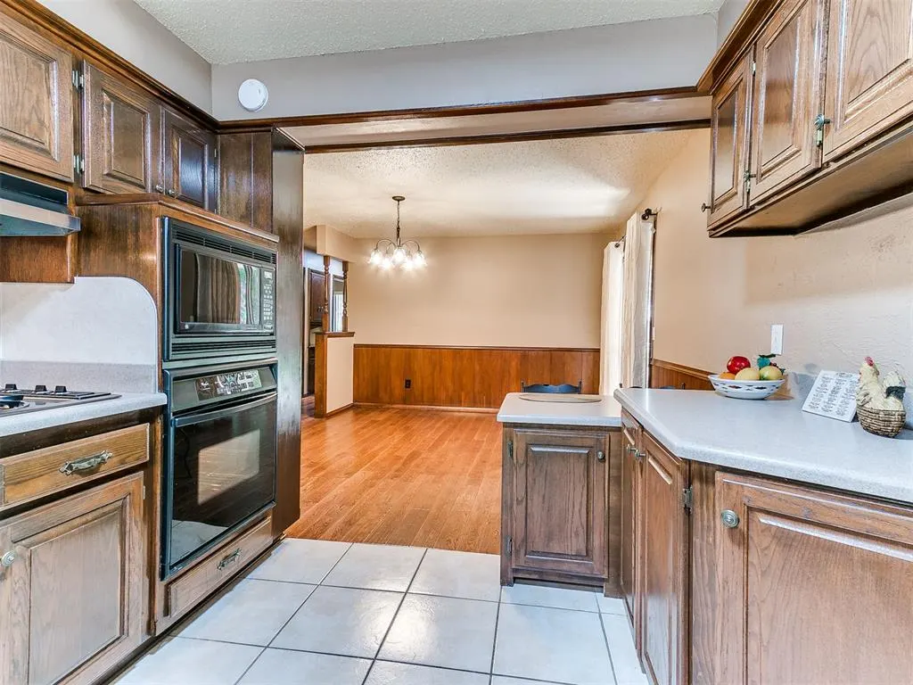 Photo 21 — 520 SW 70th Street, Oklahoma City, OK 73139