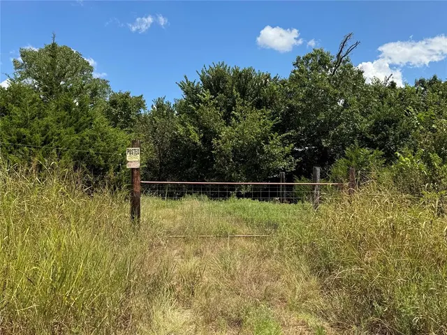 Front exterior — 25887 Hwy 102 Highway, Tecumseh, OK 74873