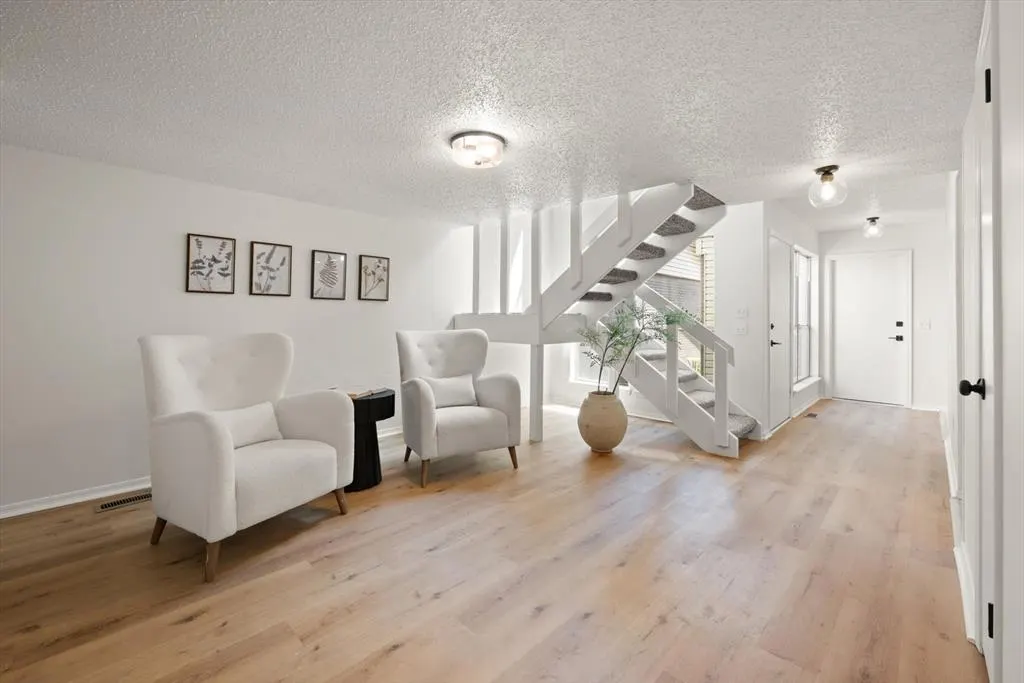 Photo 3 — 11307 Benttree Circle, Oklahoma City, OK 73120