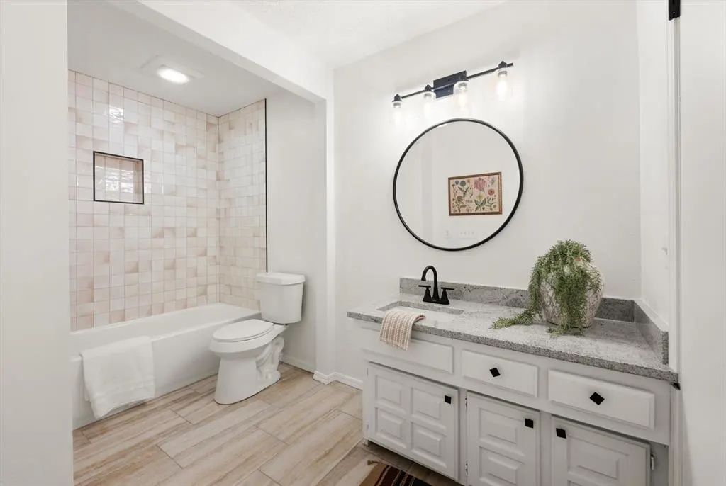 Photo 16 — 11307 Benttree Circle, Oklahoma City, OK 73120