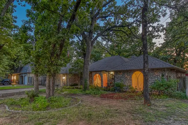 Photo 2 — 3129 N Timber Avenue, Bethany, OK 73008