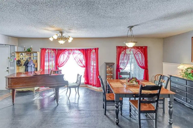 Photo 8 — 3129 N Timber Avenue, Bethany, OK 73008