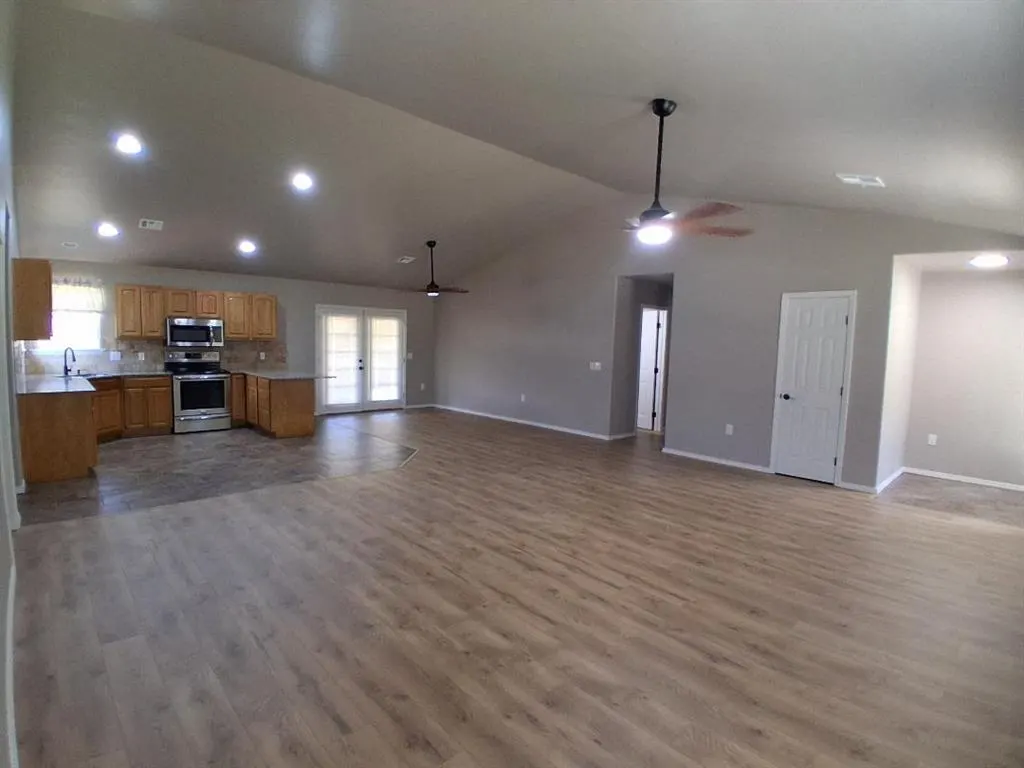 Photo 3 — 160 Oak Hollow Road, Tecumseh, OK 74873