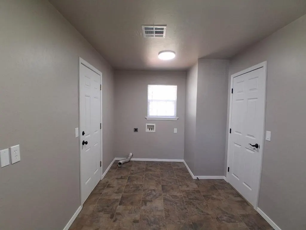 Photo 6 — 160 Oak Hollow Road, Tecumseh, OK 74873