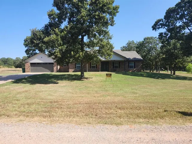 Front exterior — 160 Oak Hollow Road, Tecumseh, OK 74873